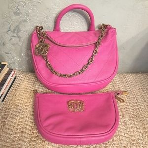 SHARIF NEW YORK PINK PEBBLED LEATHER QUILTED CRESENT CHAIN HAND BAG WITH POUCH